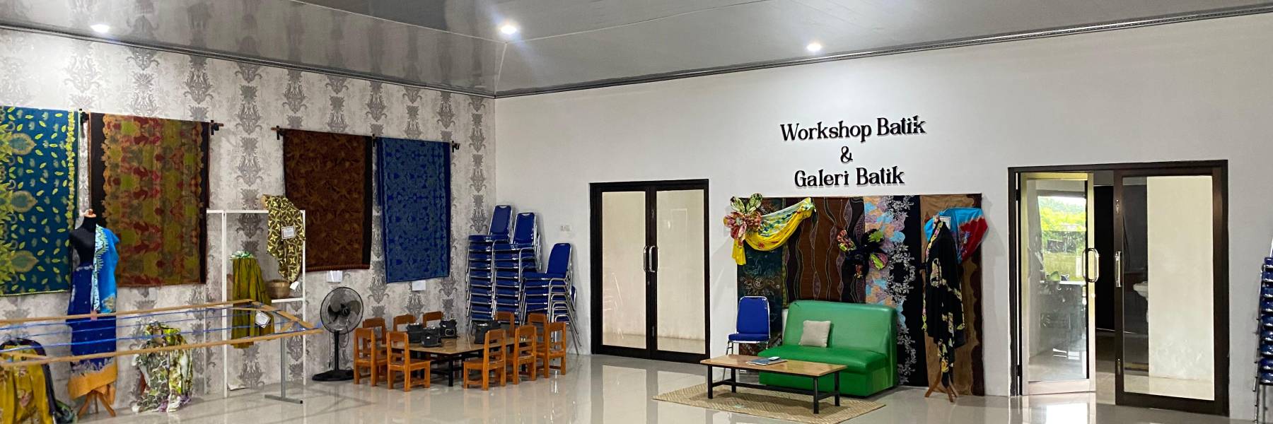Ruangan Workshop dan Galeri Batik